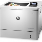 HP Color LaserJet Enterprise M553dn nabízí rychlý tisk a vysokou kvalitu pro vaši kancelář
